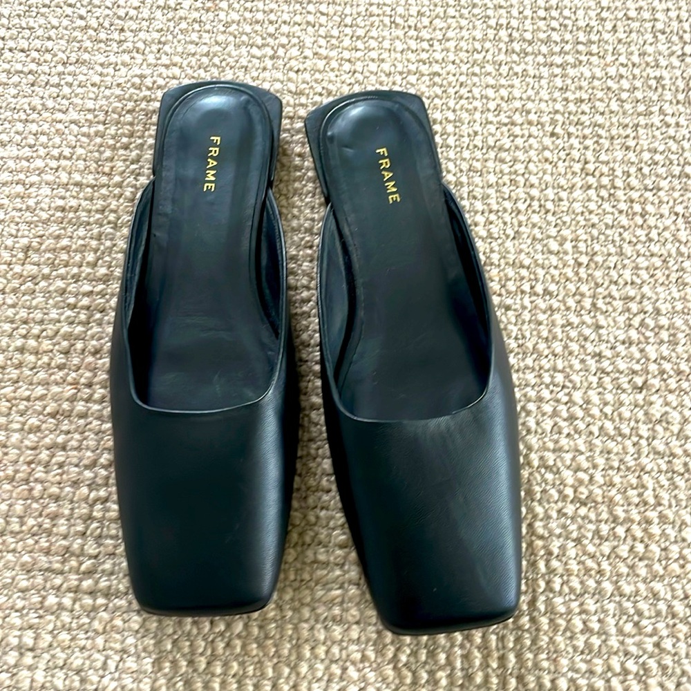 Frame leather black square toe mules size 38